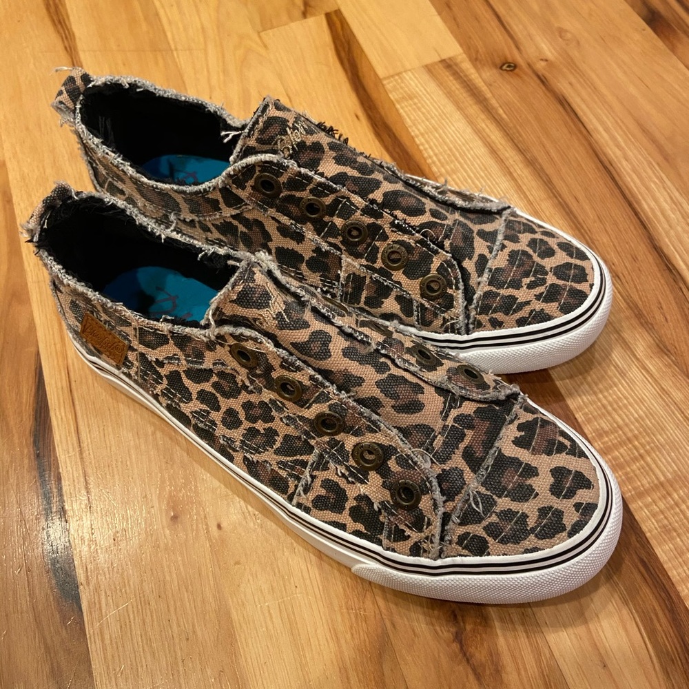 Blowfish Leopard print shoes, size 8.5
